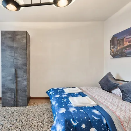 Living 3 Bedrooms