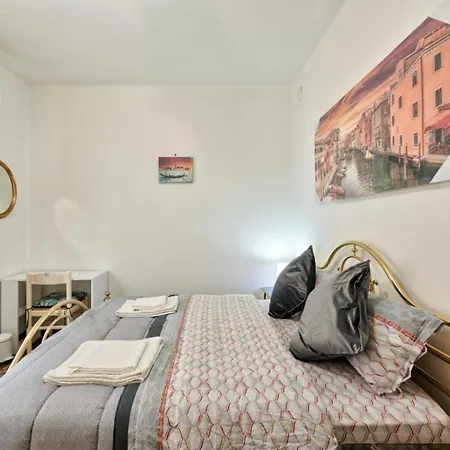 Living 3 Bedrooms 公寓 *