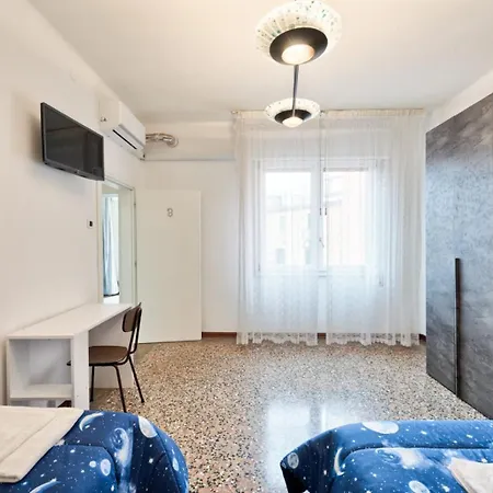 Living 3 Bedrooms 公寓 *
